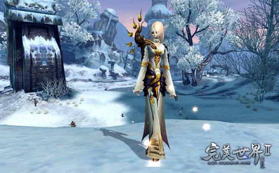 谌贻琴出席国家足球青训中心揭牌仪式