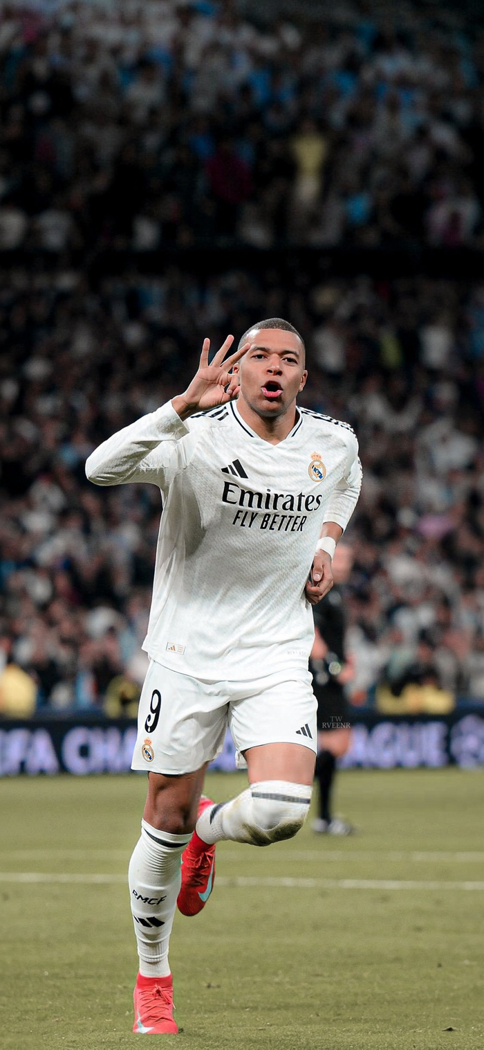 埃迪-豪：希望纽卡尽快明确球场改善方向，但不是仓促完成（埃迪-豪：盼纽卡尽快敲定球场改造方向，但不主张匆忙推进）