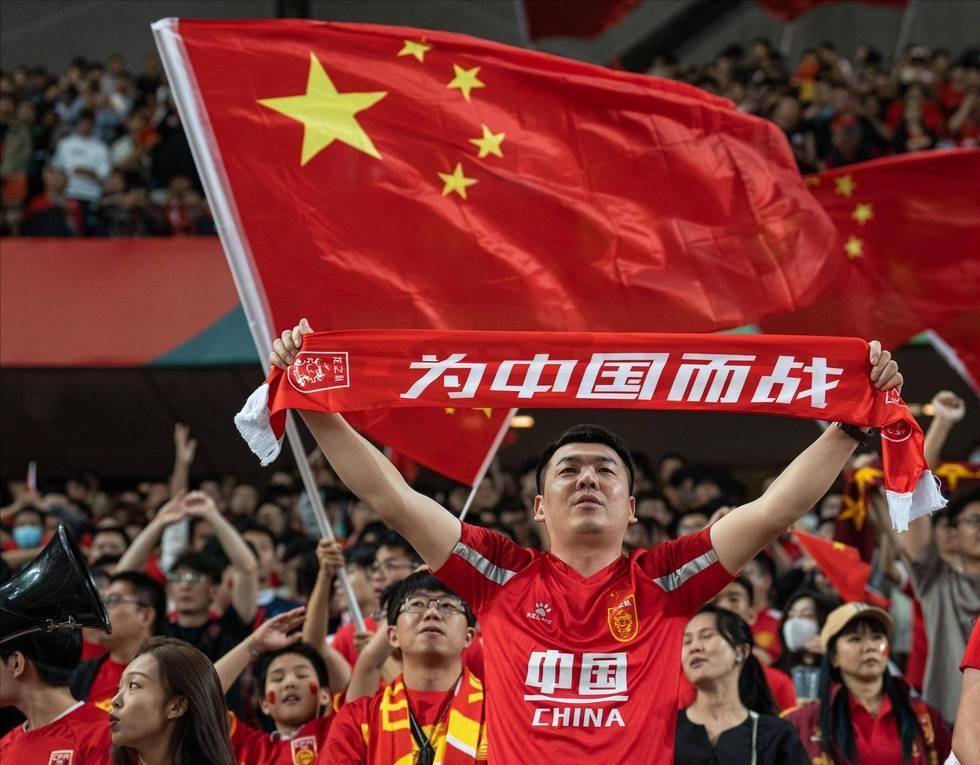 共和报：米兰正考虑冬窗签回41岁的蒂亚戈-席尔瓦