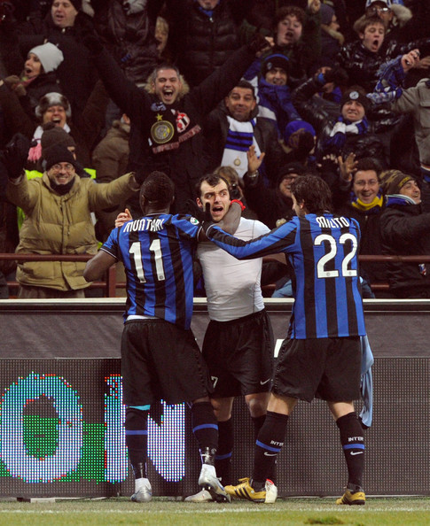 自意甲首秀以来代表同一球队参与超过100球，莱奥是同期第4人