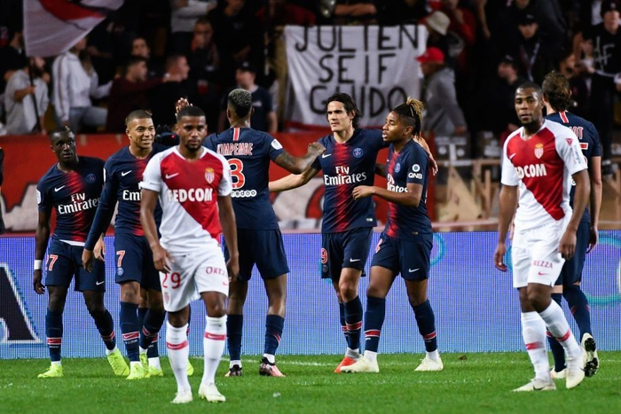 传闻：枪手、蓝军、红军、曼联和拜仁与卡马文加联系在一起