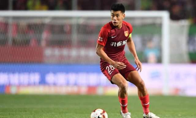 维拉连胜冲第三，埃梅里的球队12月迎魔鬼赛程考验（埃梅里率维拉豪取连胜剑指前三，12月魔鬼赛程来袭）