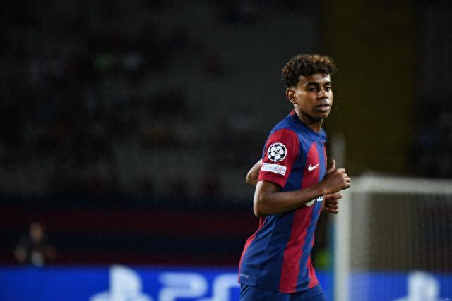 阿森纳3-1拜仁破其不败金身，马杜埃凯首球诺伊尔失误送礼