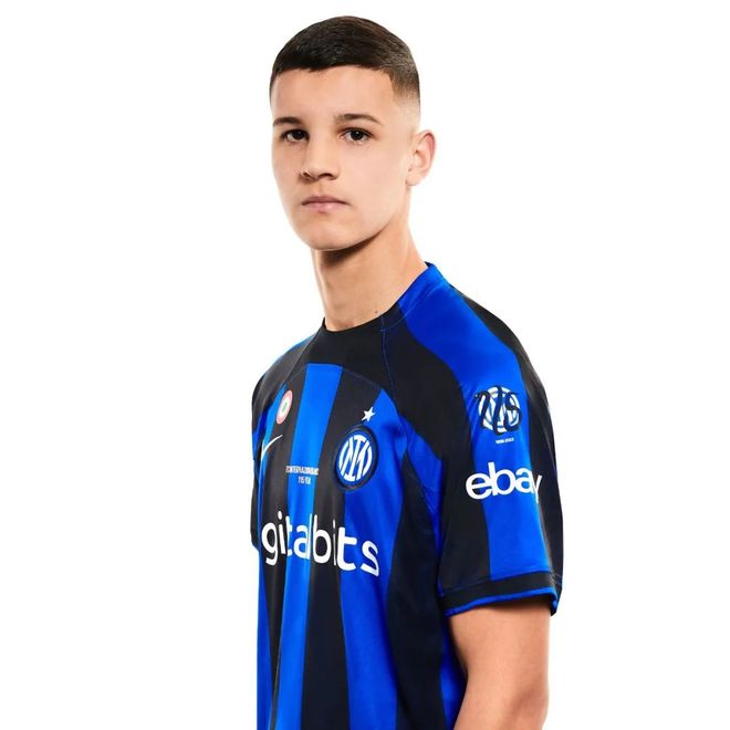 广厦半场53-44领先北京，胡金秋21分翟晓川9分