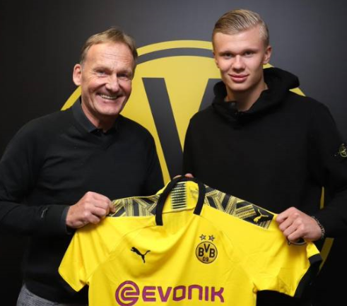 通德拉主场出现葡萄牙杯官方赞助商的竞争对手广告，被罚816欧